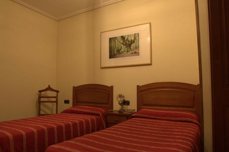 Hostal Rural Elosta