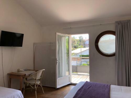 Hotel Le Pavillon Bleu