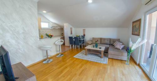 Mila Apartments