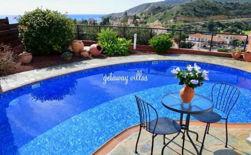 Aricia Villa