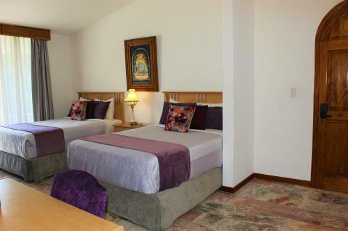 Santo Refugio Heritage Hotel