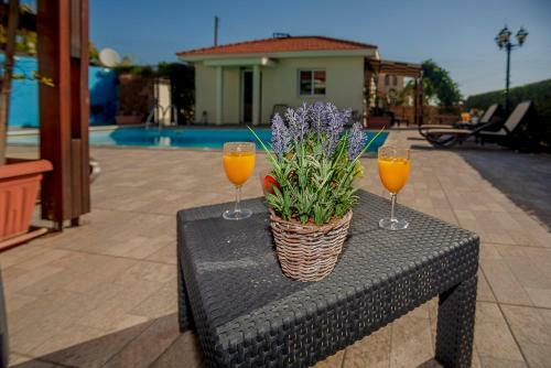 Villa Calliroe Uno By Agroholidays