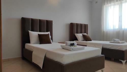 Four Seasons Apartments