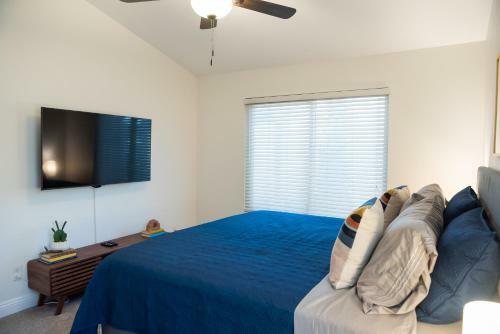 Beautifully Renovated Glendale Retreat
