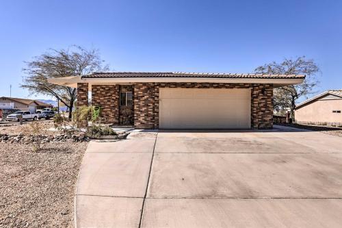 Lake Havasu Pad With Private Pool 3 Mi To Lake