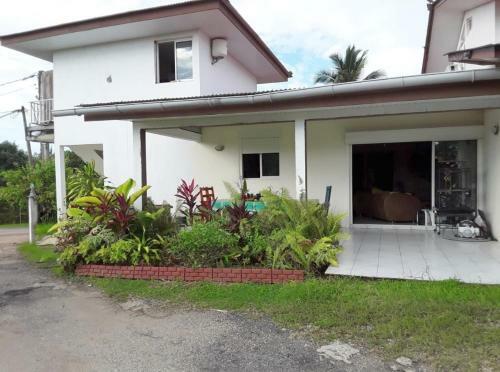 Chambre Priv�e Avec Entr�e S�par�e - Villa Avec Jardin