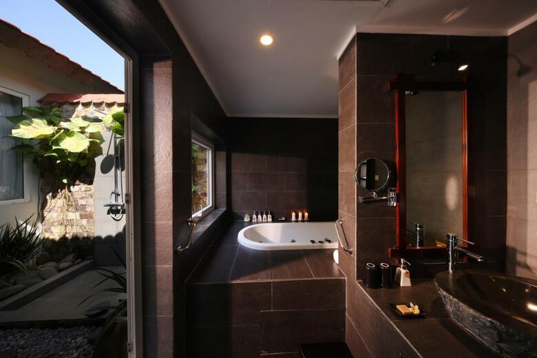 Hotel Victoria Hoi An Beach Resort