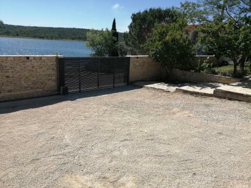 Apartman Jurjevic - Whole House With Yard And Parking