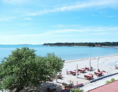 Apartments Real - 10 M From Sea