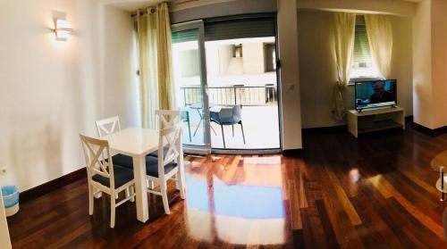 Apartments By The Sea Makarska - 16650