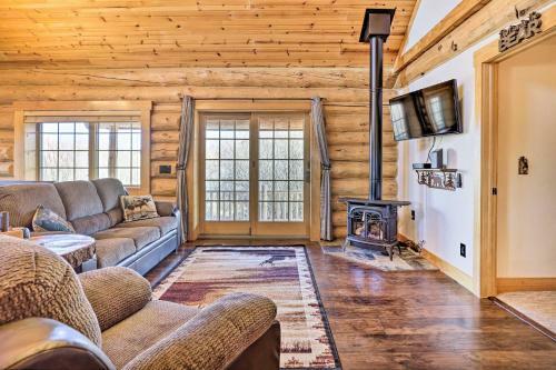 Idyllic Granby Cabin Perfect Family Getaway!