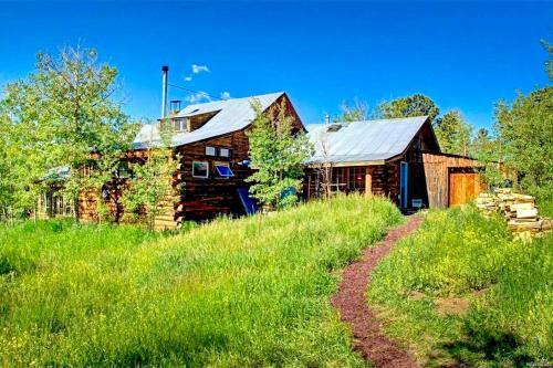 Redtail Retreat - The Studio - Get Off The Grid!