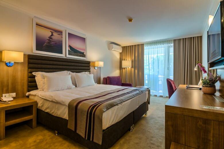 Hotel Saturn