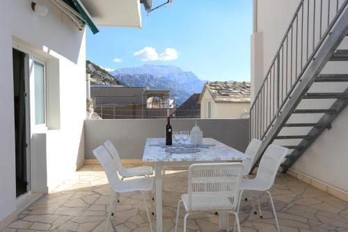 Apartments By The Sea Pisak, Omis - 18141
