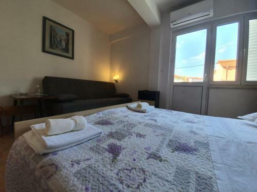 Hostal Rooms Neda Rab