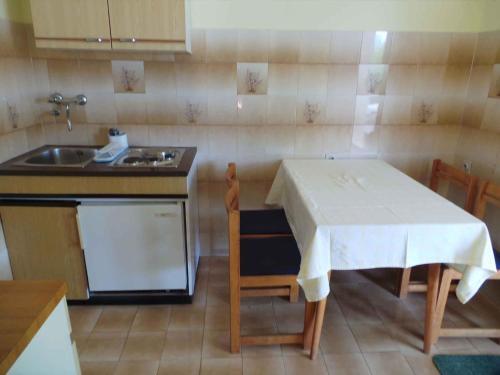 Apartments Pjescana Uvala/istrien 17335