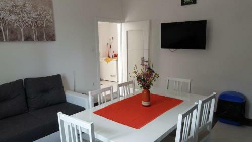 Hostal Villa Lesinger