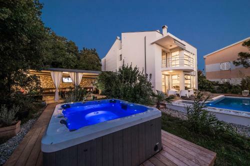 Villa Cd