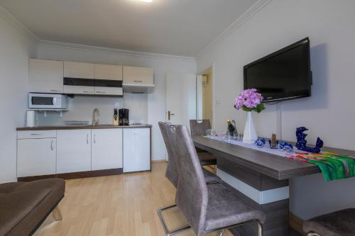 Apartment In Dramalj 41211