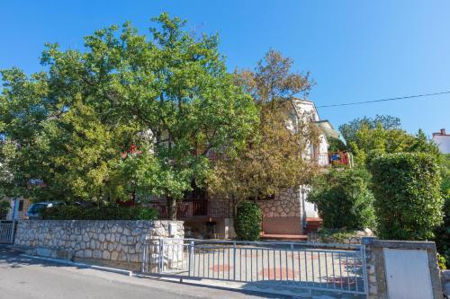 Apartment In Dramalj 41383