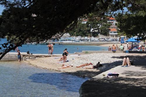Apartments With A Parking Space Palit, Rab - 4983