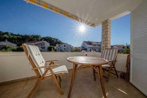 Apartamentos Lili Rab