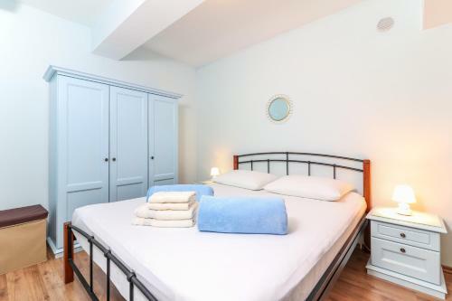 Apartamentos Maris