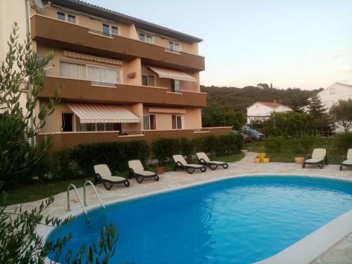 Apartment Arba 1 S Bazenom