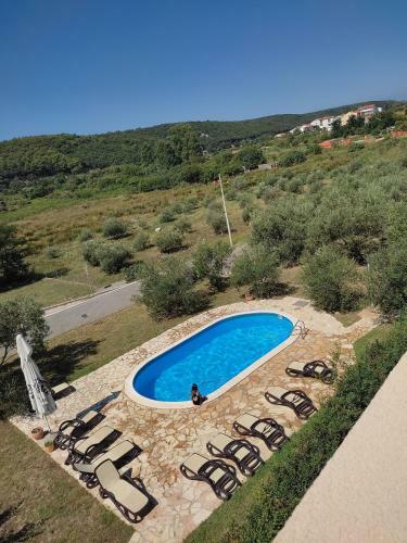 Apartment Arba 1 S Bazenom