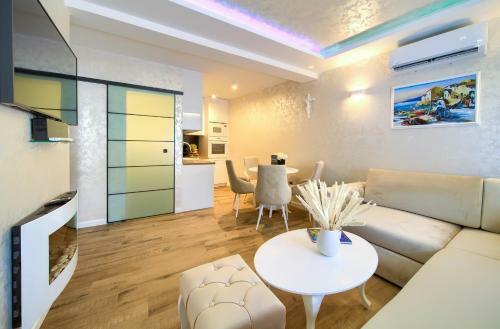 Luxury Apartments Jf