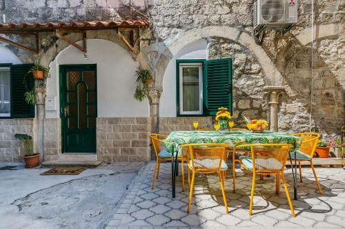 Town Square Cippico Apartment