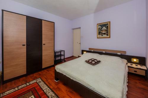 Family Friendly Apartment Kastelo