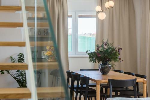 Villa Eli - New Unique Holiday House With Swimming Pool