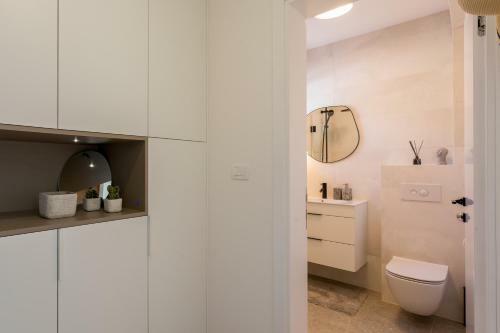 Villa Eli - New Unique Holiday House With Swimming Pool