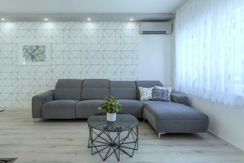 Villa Ema Kastela With Private Heated Pool