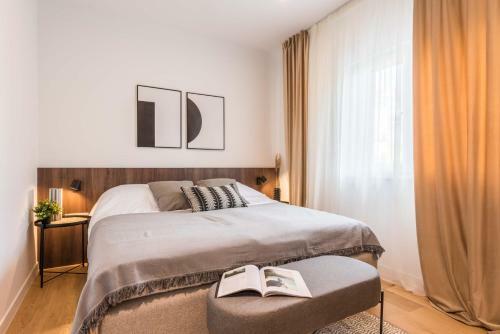 Villa Auni Grey - Heated Pool - Rooftop - Seaview - Beach