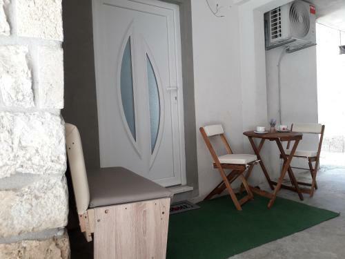 Studio Apartman Dvor