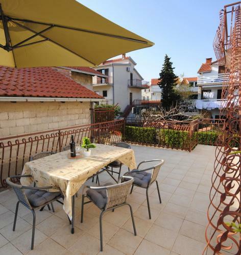 Spacious Apartment Antea
