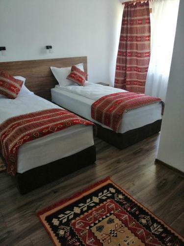 Hostal Pensiunea Plai Strabun