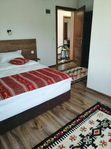 Hostal Pensiunea Plai Strabun