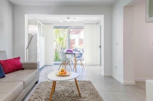 Villa Beach House - By Mhm