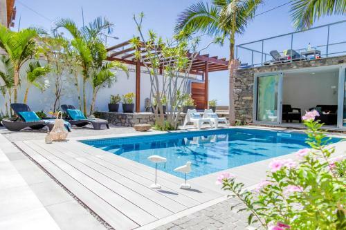 Villa Beach House - By Mhm