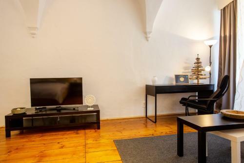 Arcade Apartment