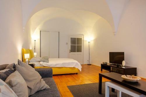 Arcade Apartment