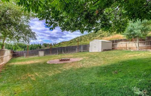 Hidden Valley Retreat With Foothill Views And A Large Yard