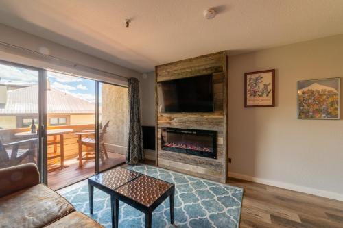 Apartamento Ski-in Ski-out Condo Steps From The Lift