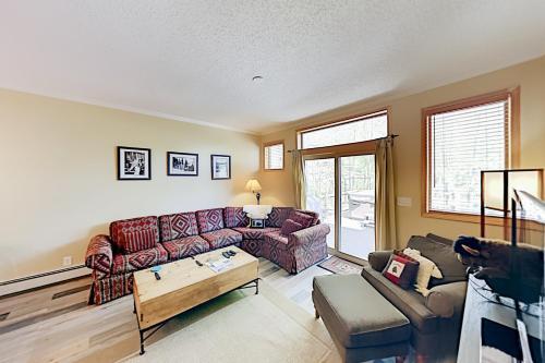 Saddle Ridge Townhome 402