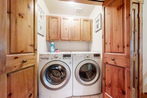 Bear Creek Lodge Townhome