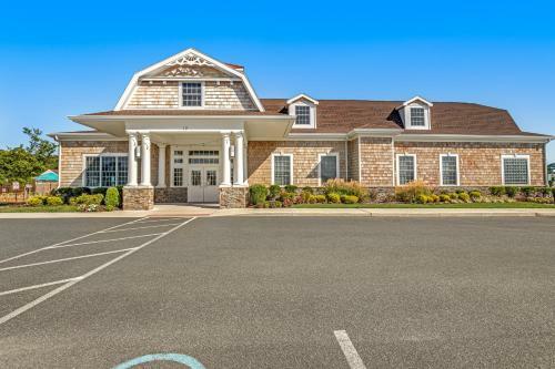 Ocean View Beach Club --- 34318 Gooseberry