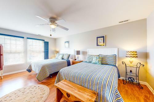 Bear Trap- 20 Village Green Dr
